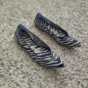Rothy's zebra animal print pointy toe comfort flat shoes sz 7